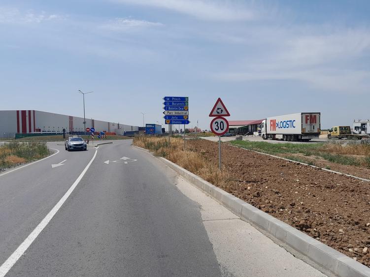 Teren Construcții intravilan de 20000 mp, în Joița