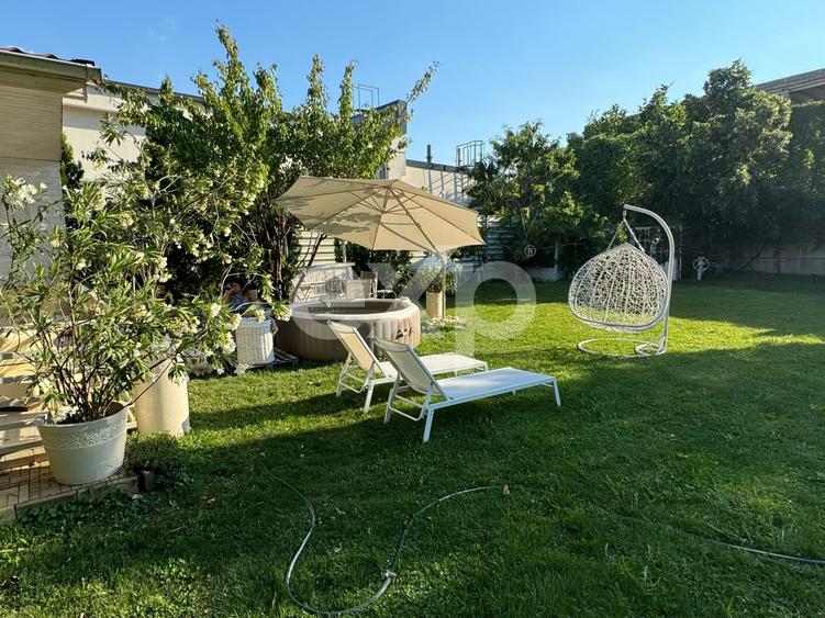 Casă individuală cu 10 camere cu Canalizare în Micro 6