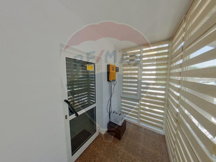 Birou, de 63.520000457764 mp, în Central