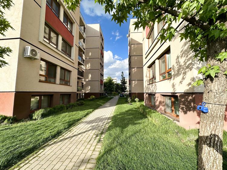 2 camere + boxa + parcare + acces piscina - 18