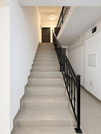 Apartament cu 3 camere semidecomandat, mobilat în Giroc