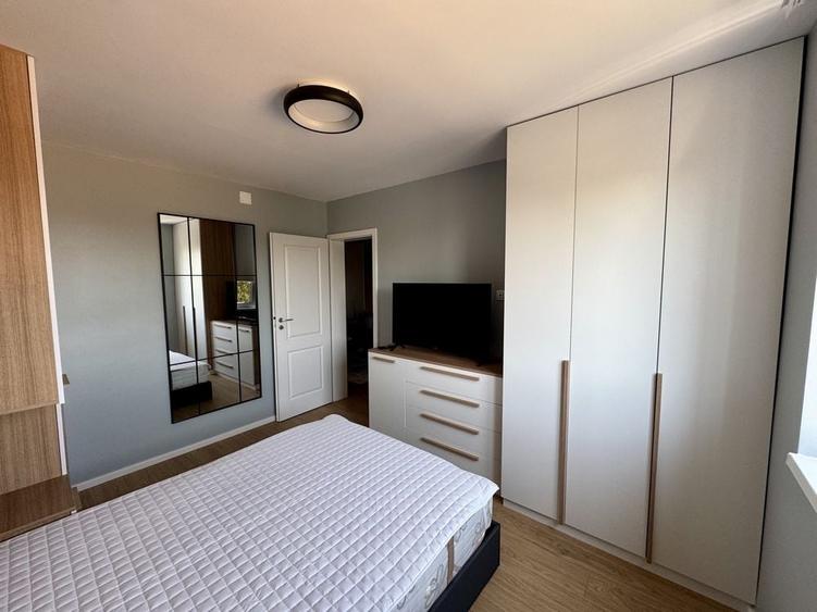 Apartament cu 2 camere decomandat în Exterior Vest