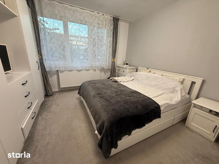 Apartament cu 3 camere semidecomandat în Central