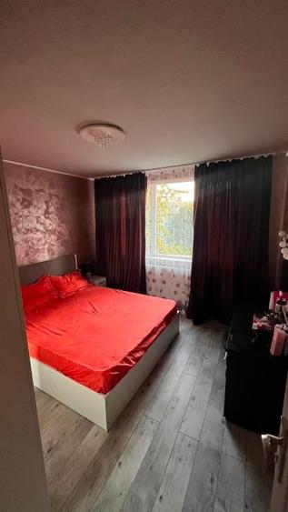 Apartament cu 5 camere, mobilat în Central