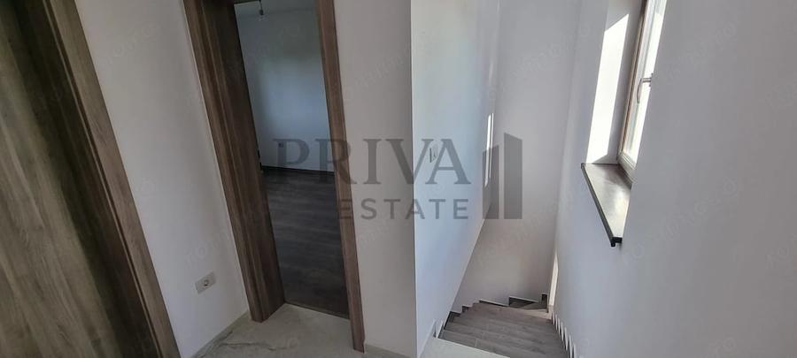 Casă cu 3 camere cu Teren 150 Mp în Oloșag