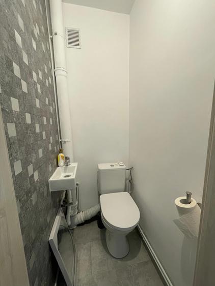 Apartament cu 3 camere decomandat în Brâncoveanu