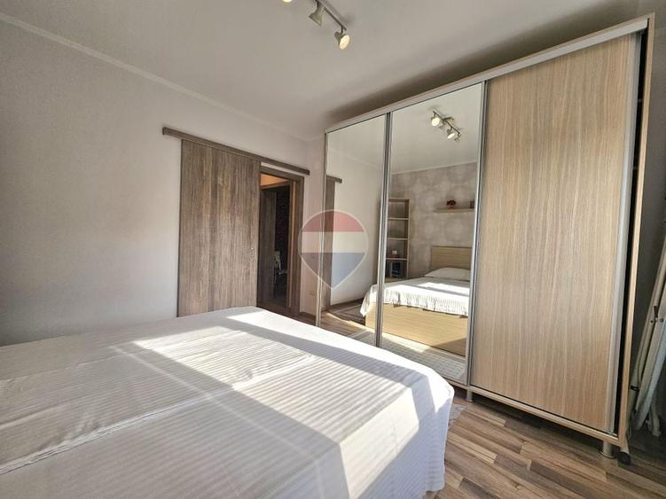 Apartament cu 2 camere semidecomandat, mobilat în Dacia
