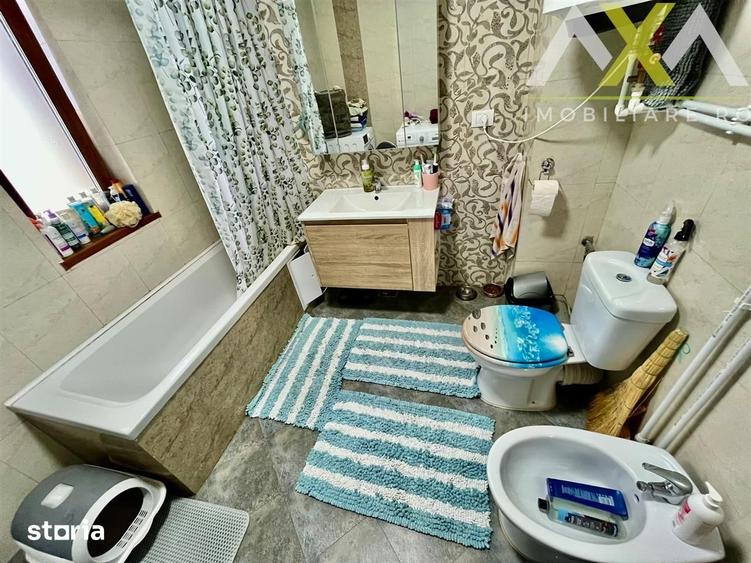 Apartament cu 3 camere în Aroneanu