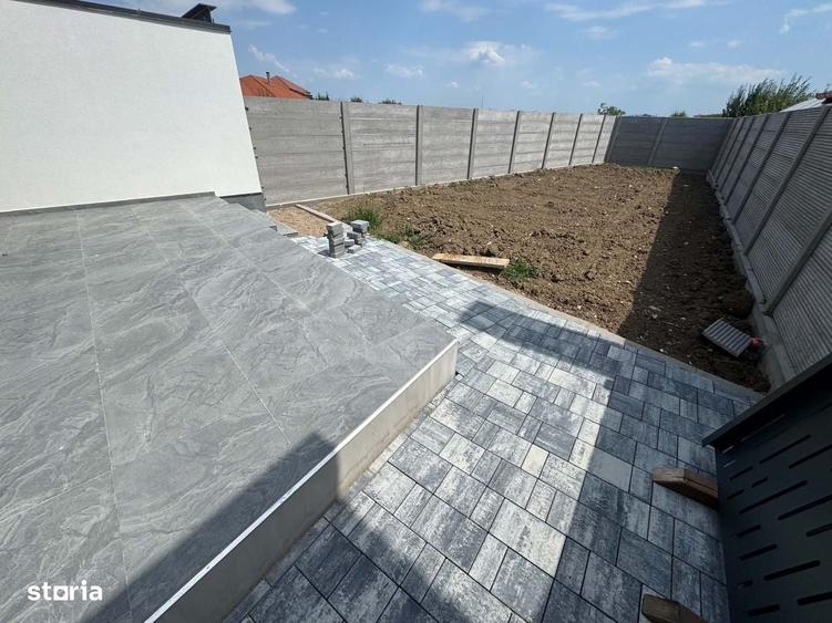 Casă cu 3 camere cu Teren 300 Mp în Aurel Vlaicu