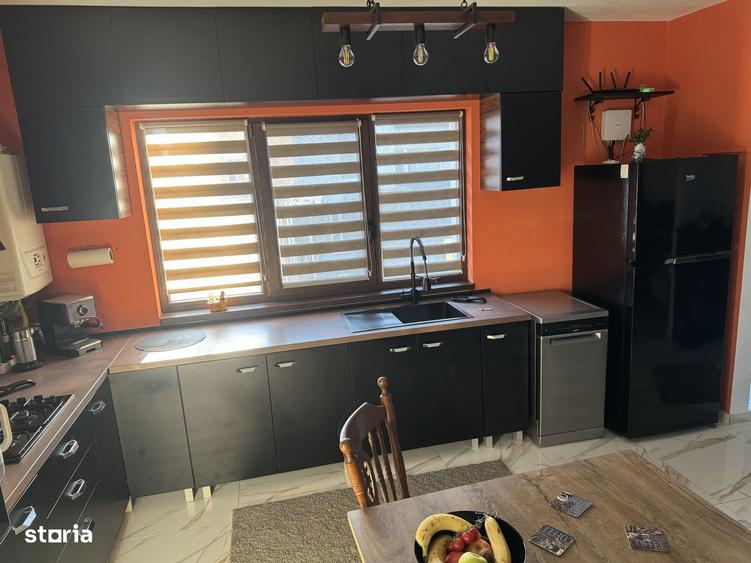 Apartament cu 2 camere, mobilat în Sânpetru