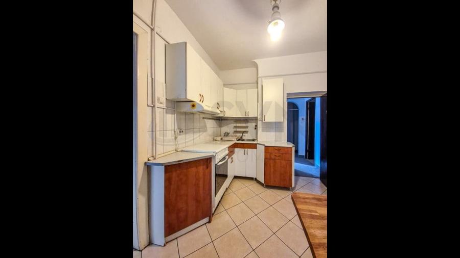 Spațiu comercial, de 170 mp, în Central