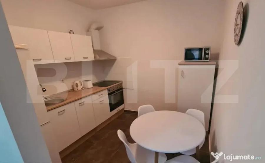 Apartament cu 3 camere decomandat în Ultracentral