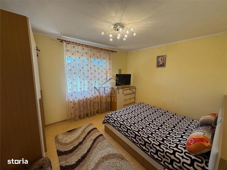 Casă cu 4 camere în Central