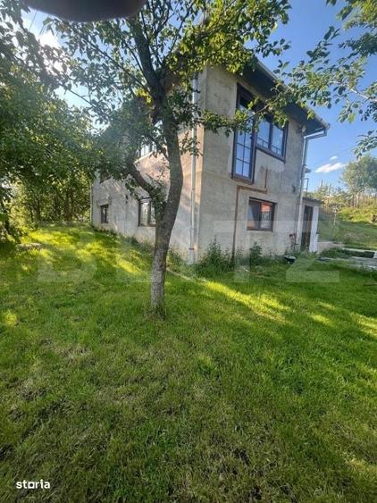Casă cu 4 camere în Rediu