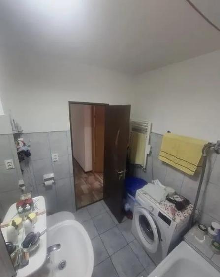 Apartament cu 3 camere decomandat în Centrul Civic