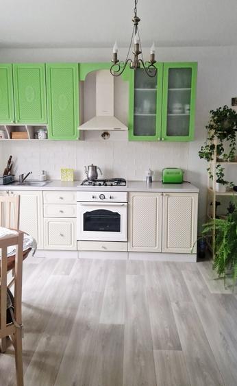 Casă cu 3 camere decomandat în Exterior Vest