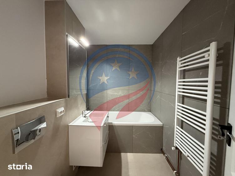 Apartament cu 4 camere decomandat în 1 Mai