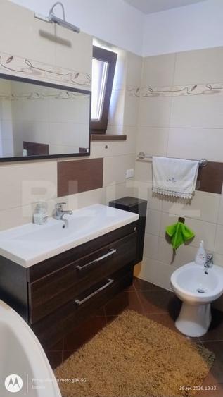 Casă individuală cu 4 camere cu Canalizare în Urișor