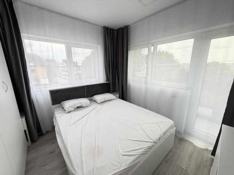 Casă cu 4 camere cu Teren 100 Mp în Central