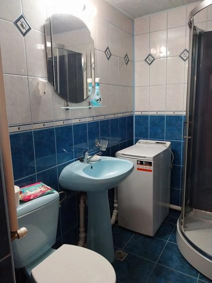 Apartament cu 3 camere decomandat în Nufărul