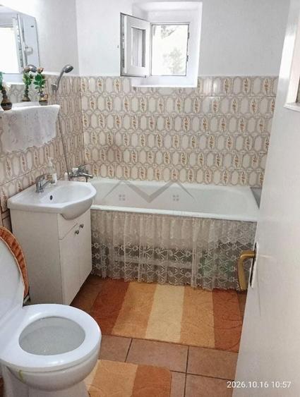 Apartament cu 2 camere decomandat în Nicolina