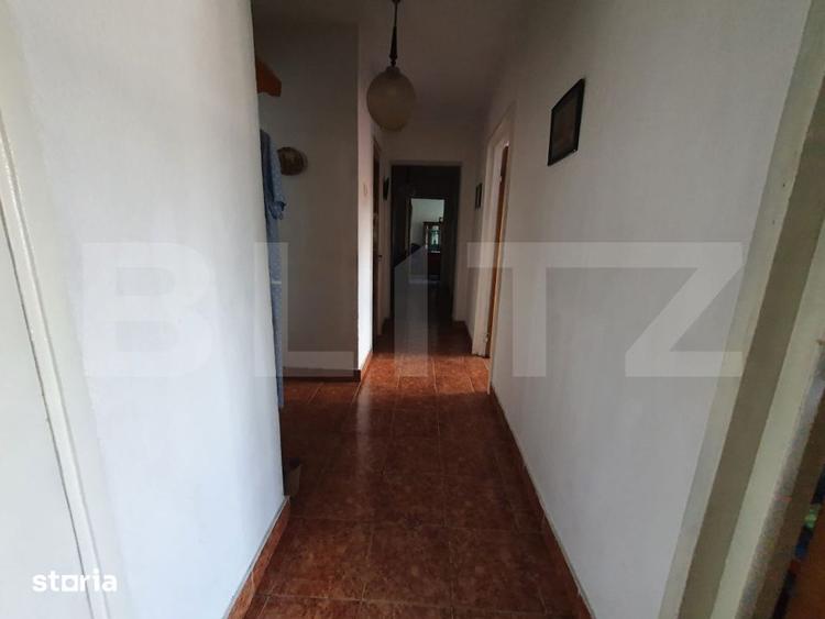 Apartament cu 4 camere decomandat, mobilat în Sud