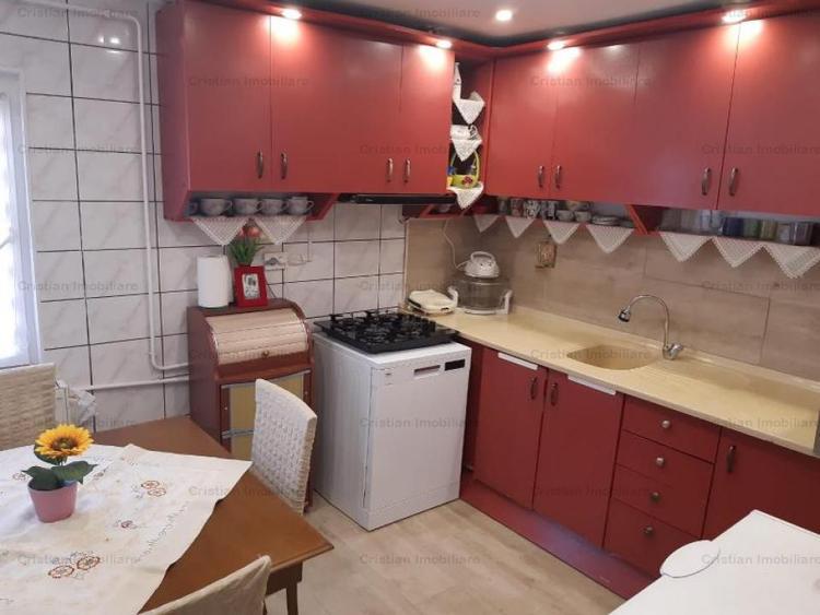 Apartament cu 2 camere semidecomandat în Buzaului