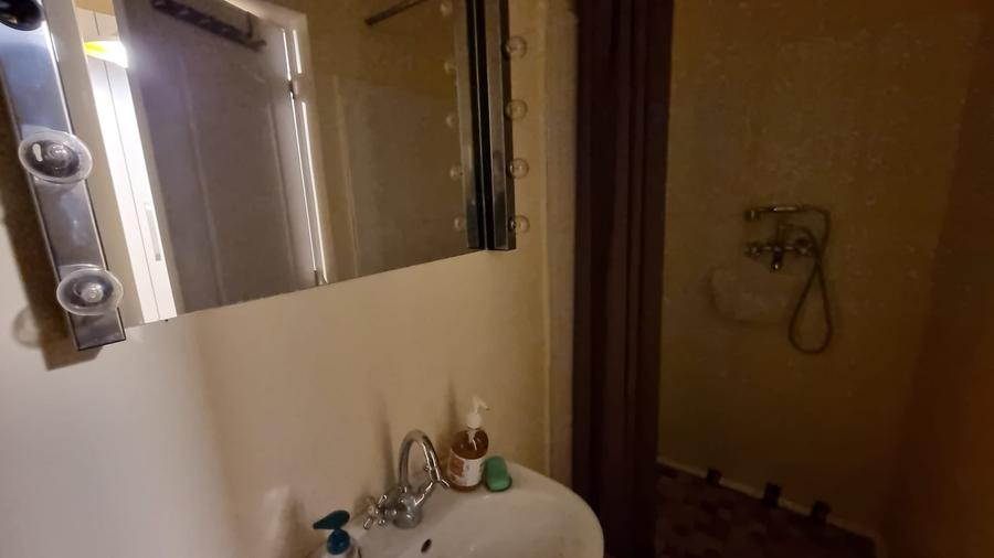 Garsonieră decomandată în Central