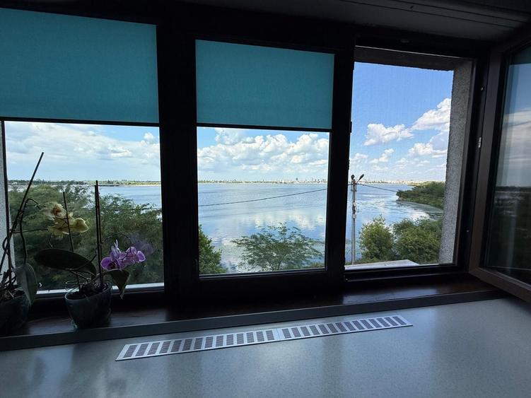 Apartament cu 2 camere decomandat în Lacul Morii
