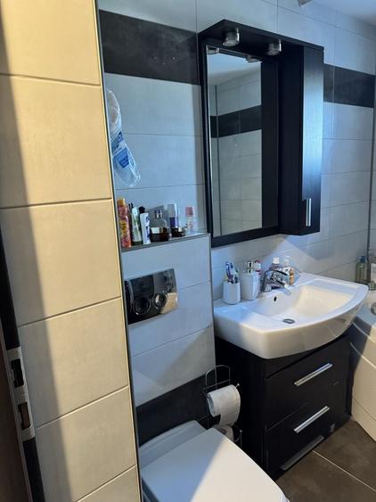 Apartament cu 3 camere decomandat în Dorobanți 1