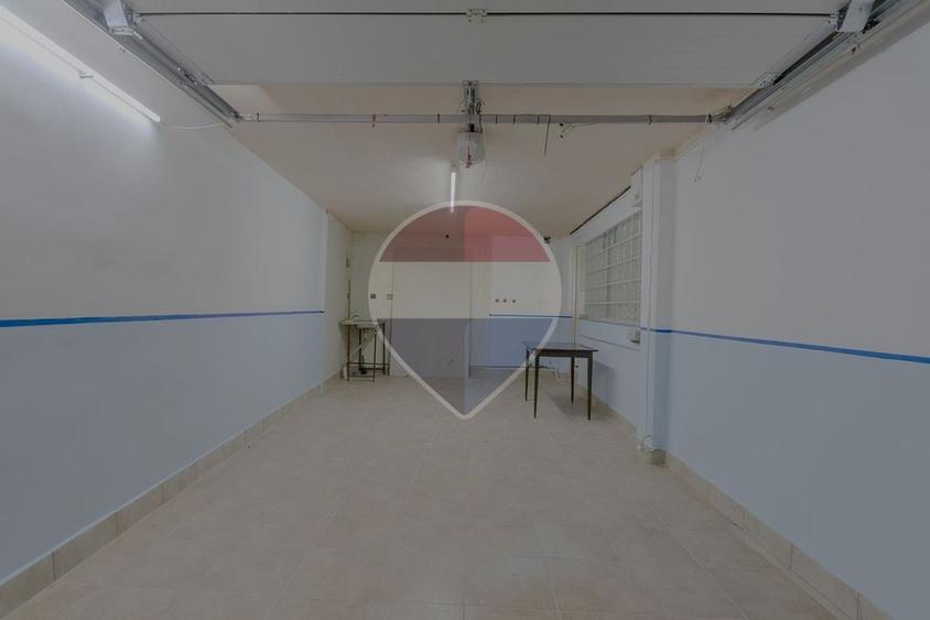 Spațiu comercial, de 100 mp, în Noua
