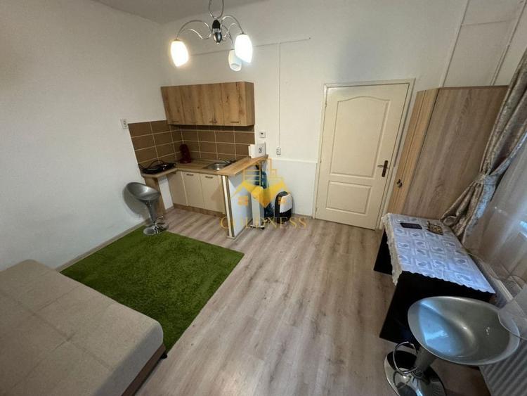 Apartament cu 2 camere semidecomandat în Ultracentral