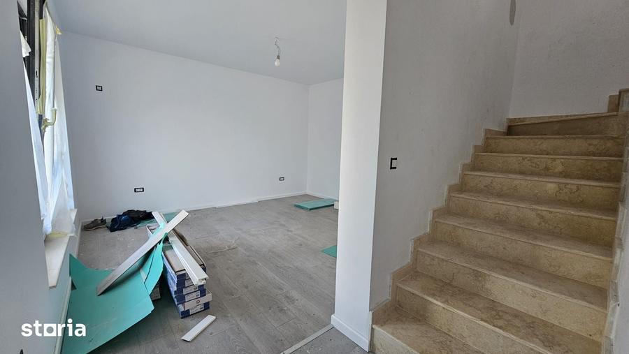 Casă cu 4 camere cu Teren 330 Mp în Chiajna