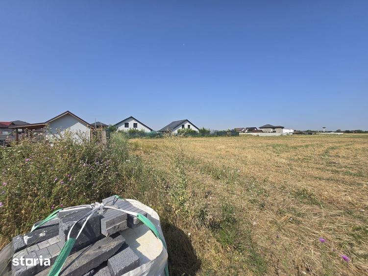 Teren de 828 mp, în Central