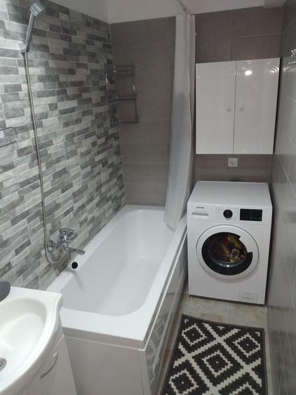 Apartament cu 2 camere decomandat în Tătărași