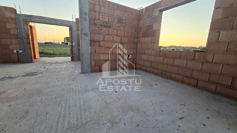 Casă cu 3 camere cu Teren 320 Mp în Șag