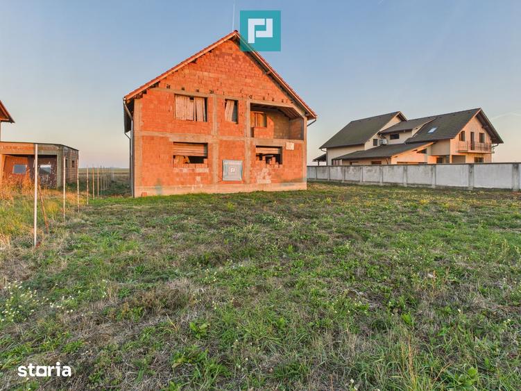 Casă cu 7 camere cu Teren 842 Mp în Olari