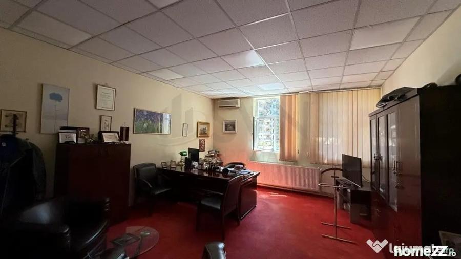 Casă cu 21 camere cu Teren 800 Mp în Ștefan cel Mare
