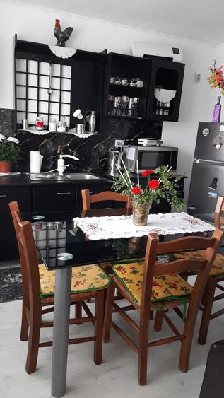 Casă cu 3 camere în Central