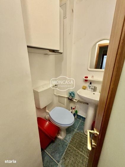 Apartament cu 4 camere decomandat în Central