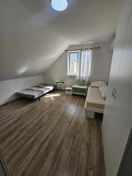 Apartament cu 3 camere decomandat în Complex Studențesc