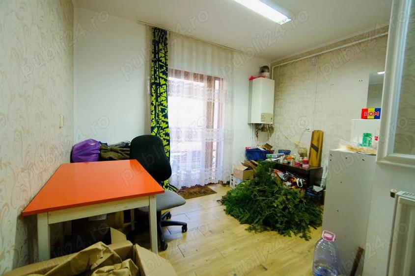 Spațiu comercial, de 100 mp, în Central