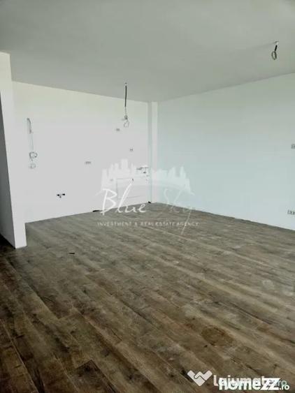Apartament cu 3 camere decomandat în Mamaia