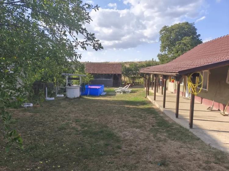 Casă cu 3 camere în Uileacu de Munte
