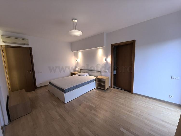 Casă cu 7 camere cu Piscina în Pipera