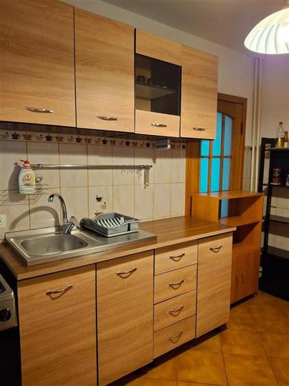 Apartament cu 2 camere circular, mobilat în Central