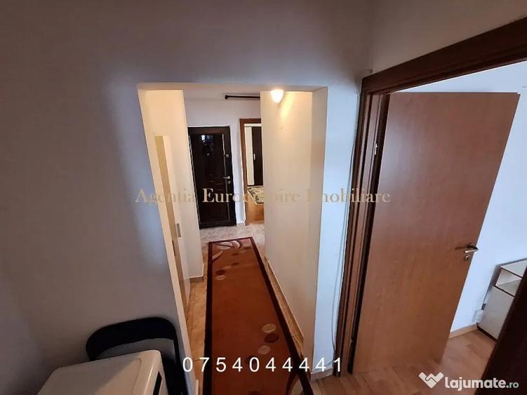 Apartament cu 2 camere decomandat în Capitol