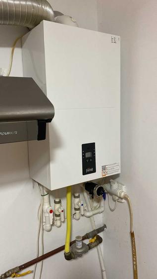 Apartament cu 2 camere nedecomandat în Dorobanți