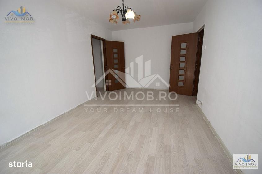 Apartament cu 3 camere semidecomandat în Titan — fotografia 1