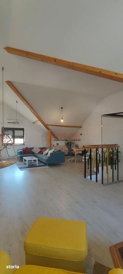 Casă cu 5 camere cu Teren 80 Mp în Central